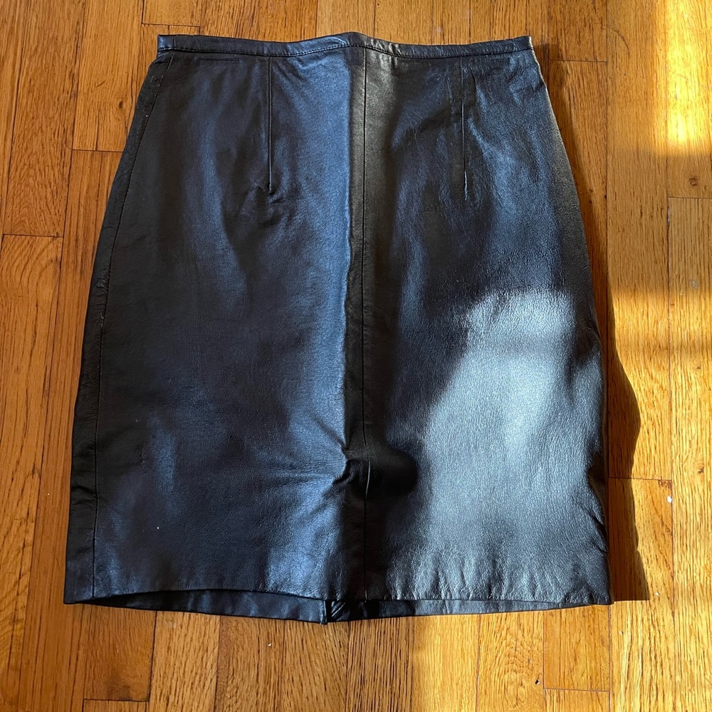 Elegant Black Leather Skirt